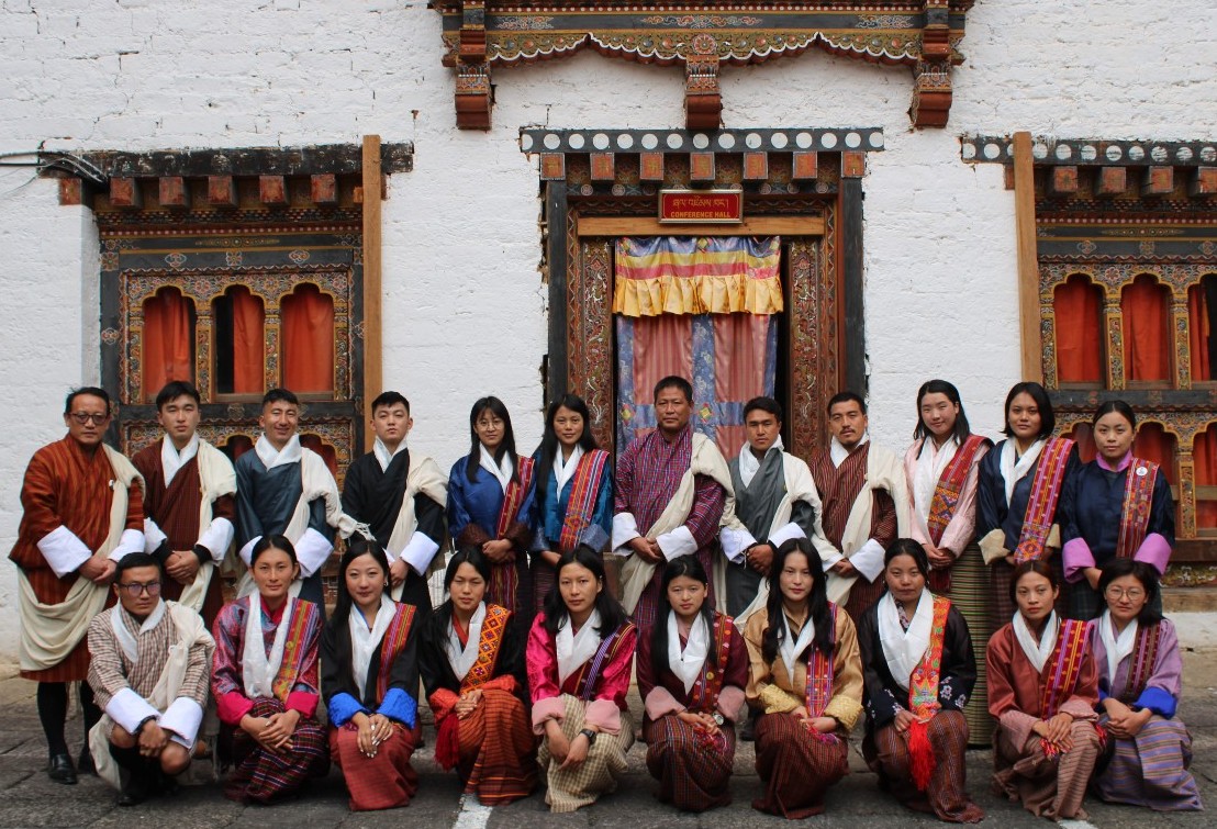 Trashi Yangtse Dzongkhag Administration  offered  Trashi Khadar and welcomed the newly recruited Civil Servants in the Dzongkhag on 27/1/2023. Dzongkhag HR section along with Education sector conducted one day orientation Program. The teachers were oriented on the Culture of Yangtse Sherig, HR related matters and were familiarized with relevant systems.   The program was graced by officiating Dasho Dzongrab. Trashi Yangtse Dzongkhag Administration would like to offer our warmest welcome to the new Civil Servants.